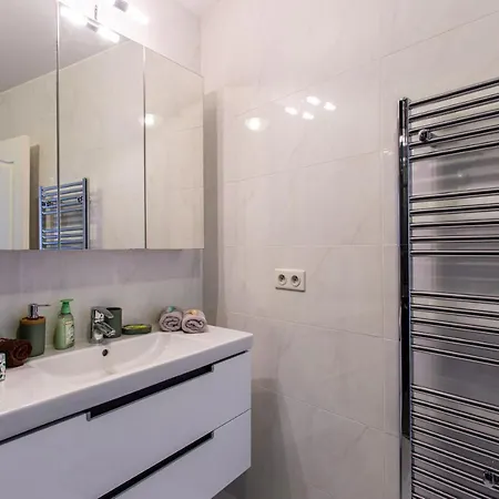 Providence - Elegant F3, Vue Incroyable, Balcon,ascenseur, Wifi Appartement Nice