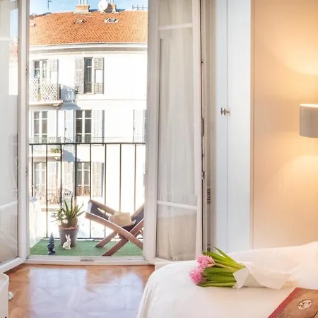 Couette-café Emma's Guests House Nice