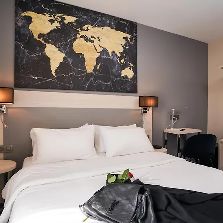Univers 4* Nice
