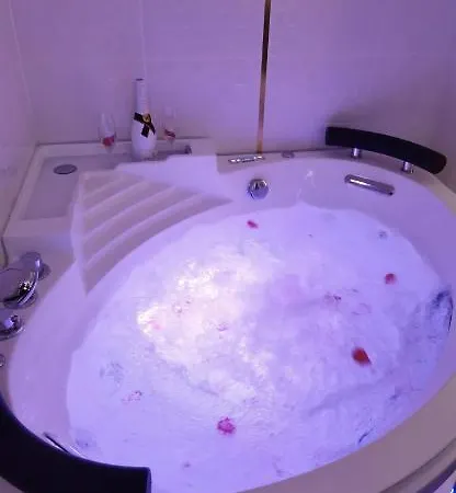 Nid D'amour Baignoire/jacuzzi Appartement *