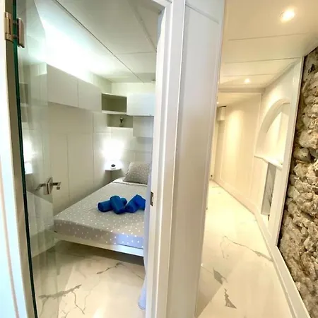 Le Rocamare -superb-atypical Sea View-a.c-wifi Apartment
