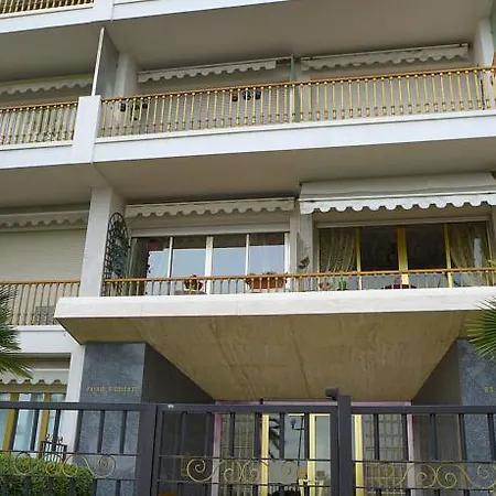 Apartment Palais D'Orient 1