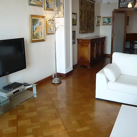 Apartment Palais D'Orient 1