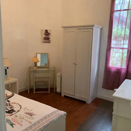 2 Jolies Chambres Centre Nice A 50 Euros Par Chambre Guest house *