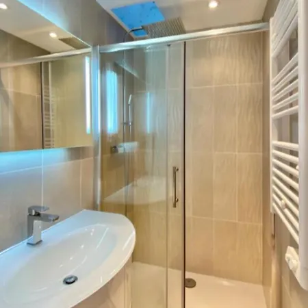 Budget Berlioz Apartment Nice
