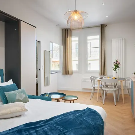 Sunlight - Daffia - Beautifully Renovated Studio, Pad In Nice