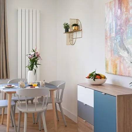 Sunlight - Daffia - Beautifully Renovated Studio, Pad In Appartement *