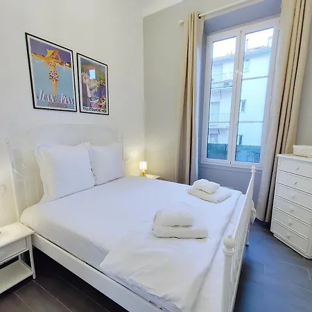 Apartment Terre Et Nice