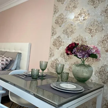 Appartement With Swimming Pool 60 Meters Near The *