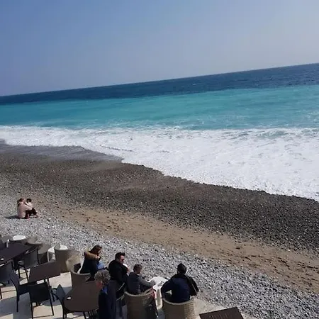 Studette En Plein Cœur Du Vieux Nice
