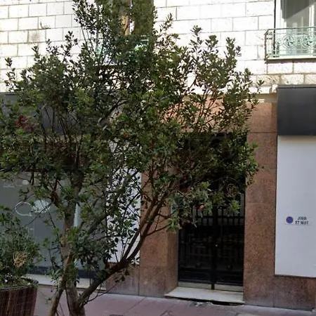 Joli Spacieux à 3 Min à Pied De La *