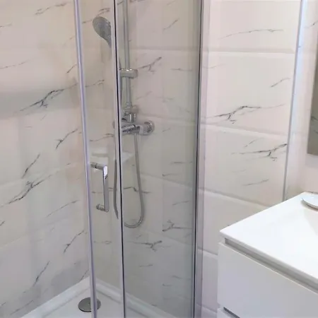 Apartment Delille Centre 01 *