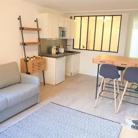 Dana Centre 11 Appartement