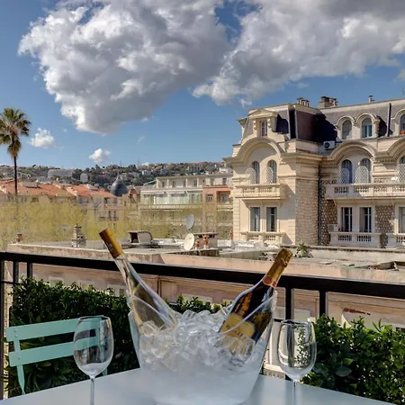 Friendly & Designed In The Golden Square Appartement