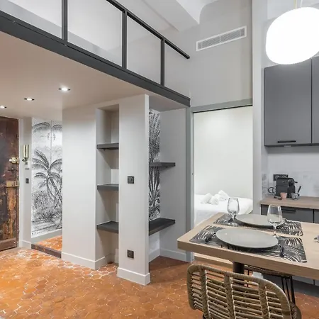 Charming 2 Bdr Old Town Appartement Nice