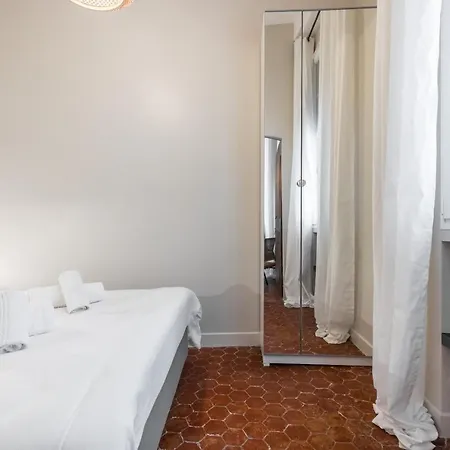 Appartement Charming 2 Bdr Old Town *