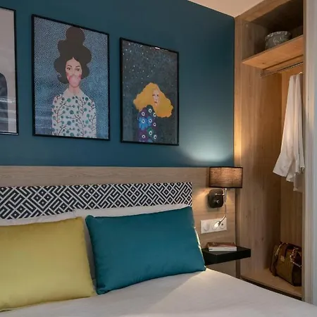 Bristol Hotel 3*