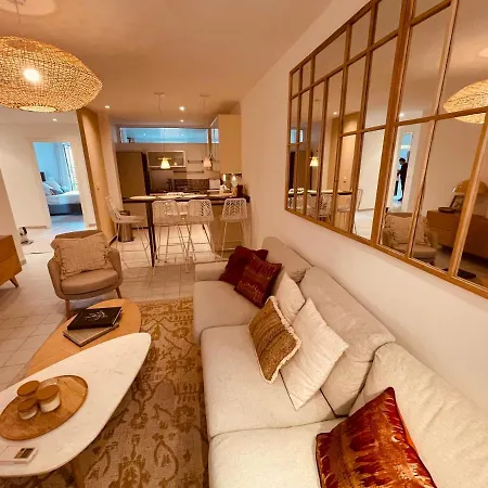 Renting - Paganini - Spacious - 2 Bedrooms - King Bed - Bathtub - Heart Of Appartement Nice