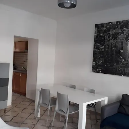 Appartement Spacious Wifi Next To The Port Nice