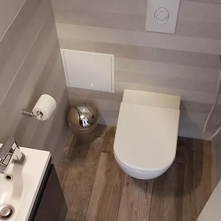 Très Beau 3 Pièces Spacieux Lumineux Et Climatisé Appartement Nice