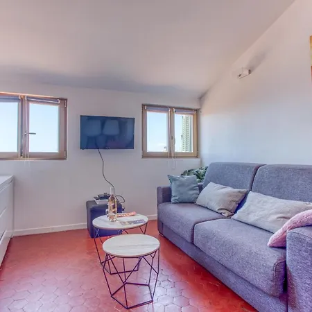 Gilly 4 - Exceptional 2beds, Sea View, Modern,a/c, Old Town Appartement