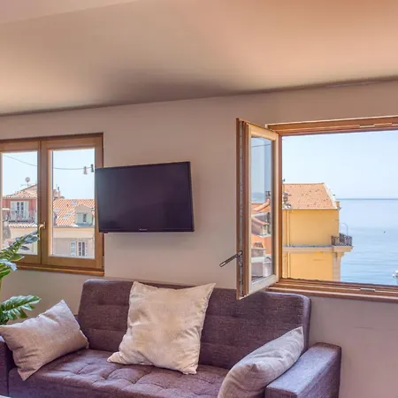 Appartement Le Gilly 6 - F3 Exceptionnel, Vue Mer, Moderne, Climatisation, Vieux-nice