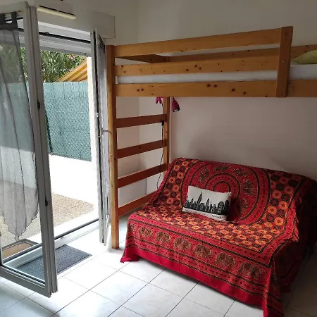 Apartment Studio-terrasse A Carras