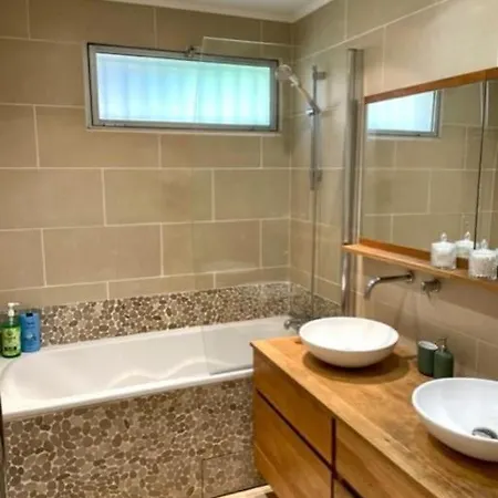 En Résidence Avec Piscine, Cinéma Appartement Nice
