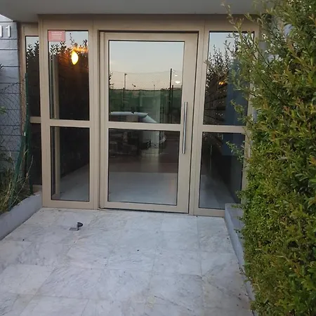Apartment Studio 3 Personnes Jolie Vue Proche Gare 11 Ave Paul Arene *