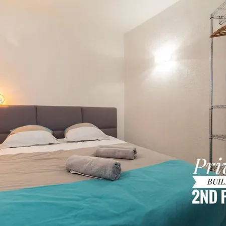 Appartement Private Building, 4 Apts, Unique At Nice- Old Town Nice