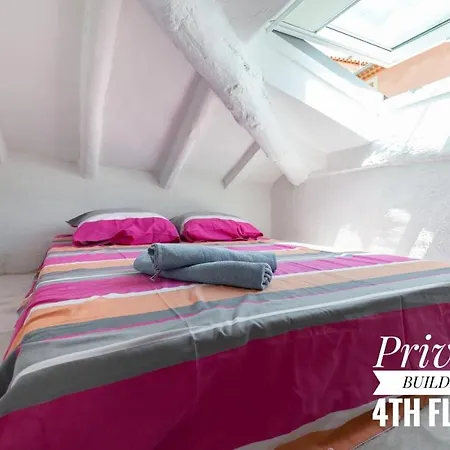 Appartement Private Building, 4 Apts, Unique At Nice- Old Town