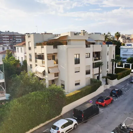 Beautiful T1 With Sea View Appartement *