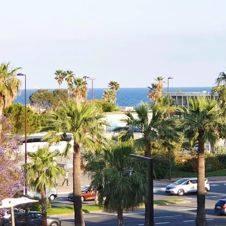 Beautiful T1 With Sea View Appartement