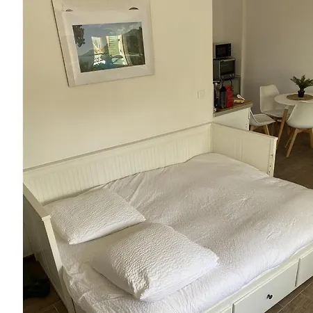 Cozy With Terrace - Old Town Appartement