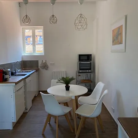 Appartement Cozy With Terrace - Old Town