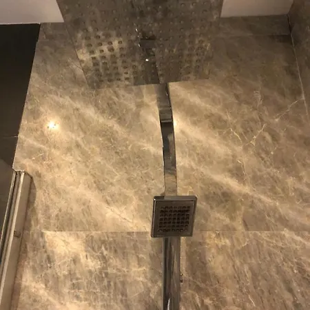 Appartement En Plein Cœur De Vieille *
