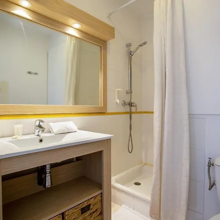 Air-Conditioned Studio With Swimming Pool Close To The Sea * Nice