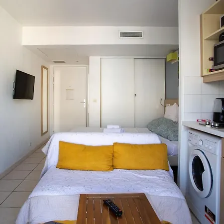 Apartment Air-Conditioned Studio With Swimming Pool Close To The Sea *