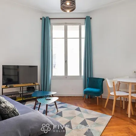 A Lorraine Fshh Appartement *