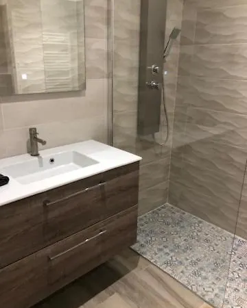 Eros * Nice
