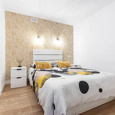Loft Magnan - Parking - Ideal Couples -beach -tram & Supermarkets - New & Confort-ac Apartment