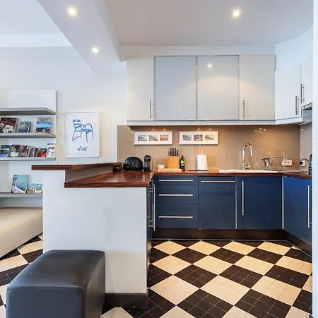 Outstanding View - Large 1 Bdr With Ac Appartement *