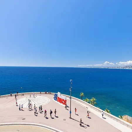 Outstanding View - Large 1 Bdr With Ac Appartement *