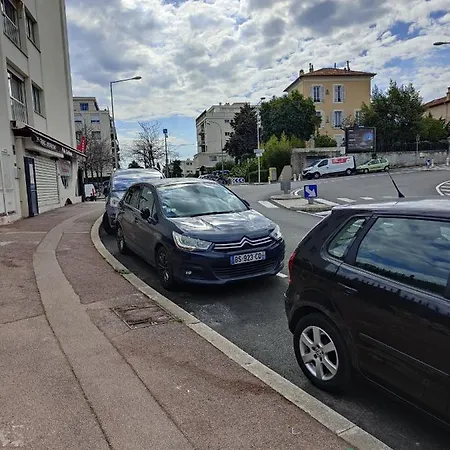 Apartment Loft Magnan - Parking - Ideal Couples -beach -tram & Supermarkets - New & Confort-ac Nice