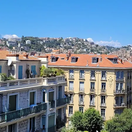 Apartment Pretty Flat, 100m Promenade In City Center