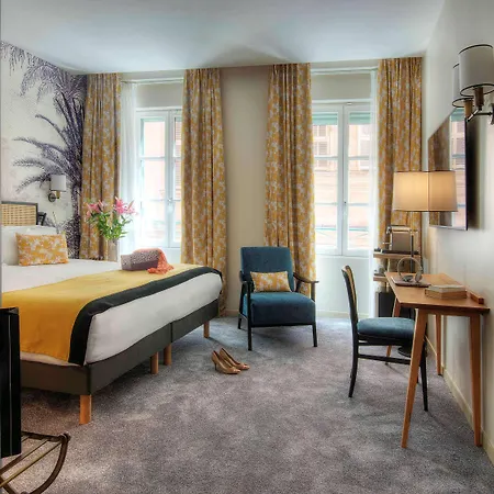 Hotel Mercure Marche Aux Fleurs 4*