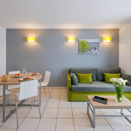 Adagio Access Magnan Appart hôtel 2*