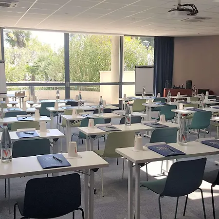 Campanile Prime - Airport Hotel 3*