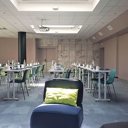 Campanile Prime - Airport Hotel