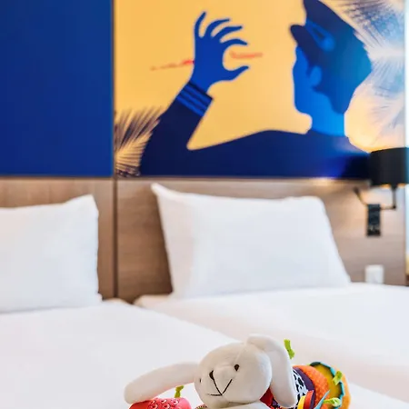 Ibis Styles Aéroport Arenas Hotel 3*